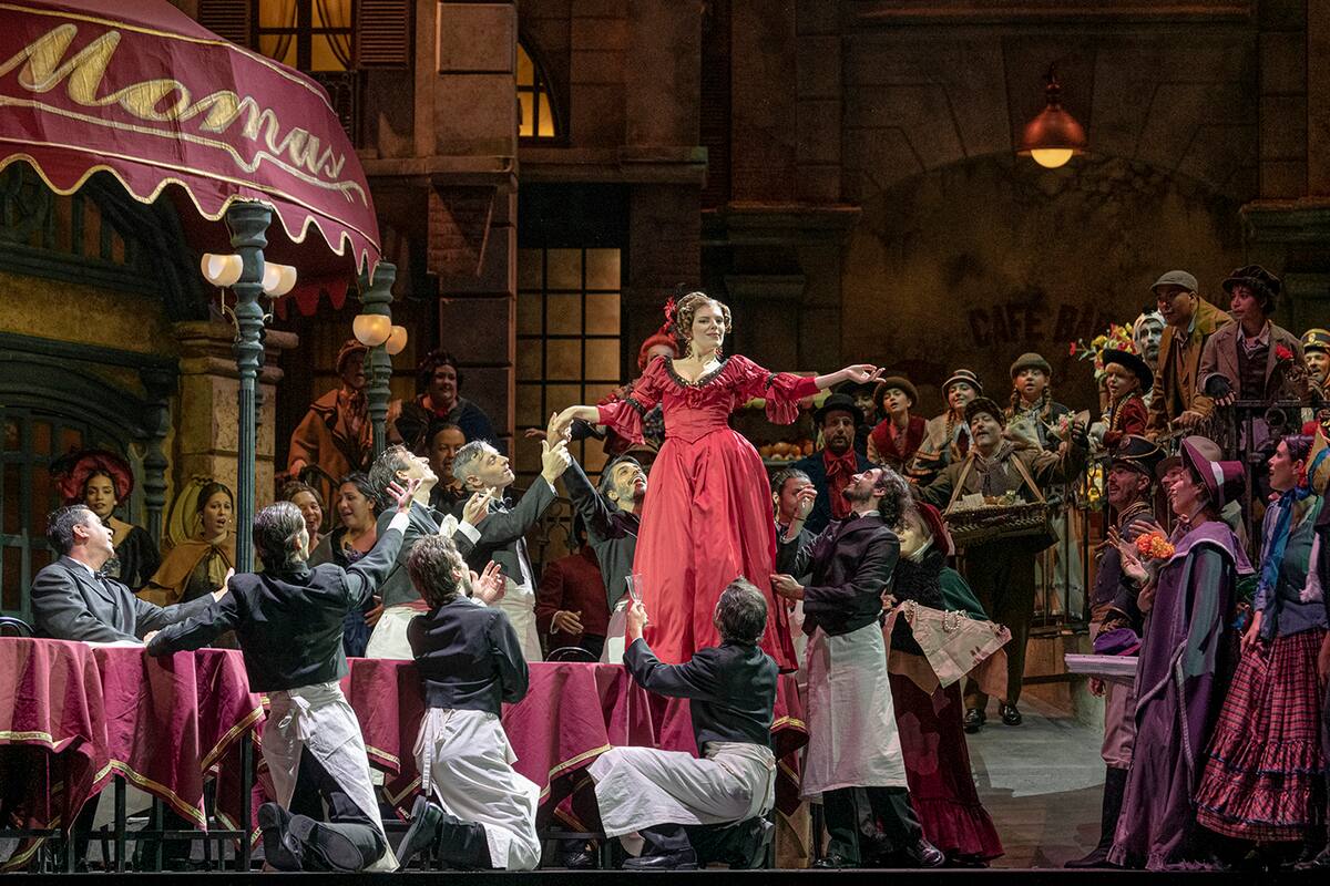 Ensayo general de La Bohème, que abre hoy la temporada lírica del Colón