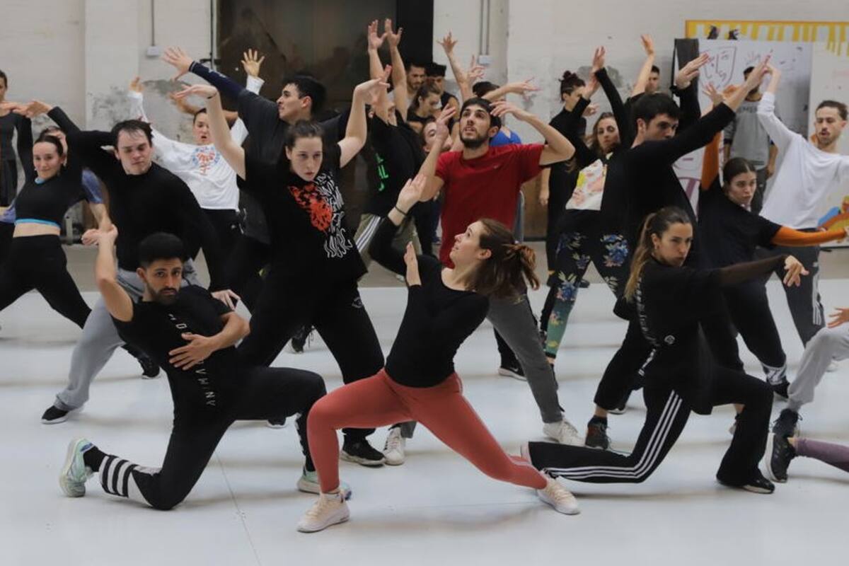 Ensayos de baile para la celebración de la democracia en Plaza de Mayo