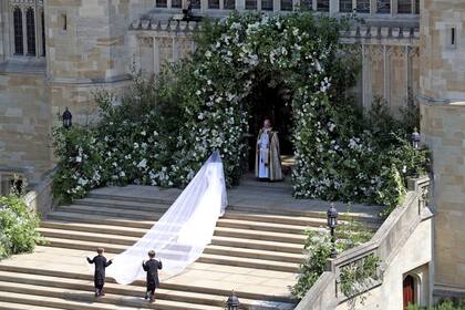 Entrada de Meghan Markle a la capilla para la ceremonia