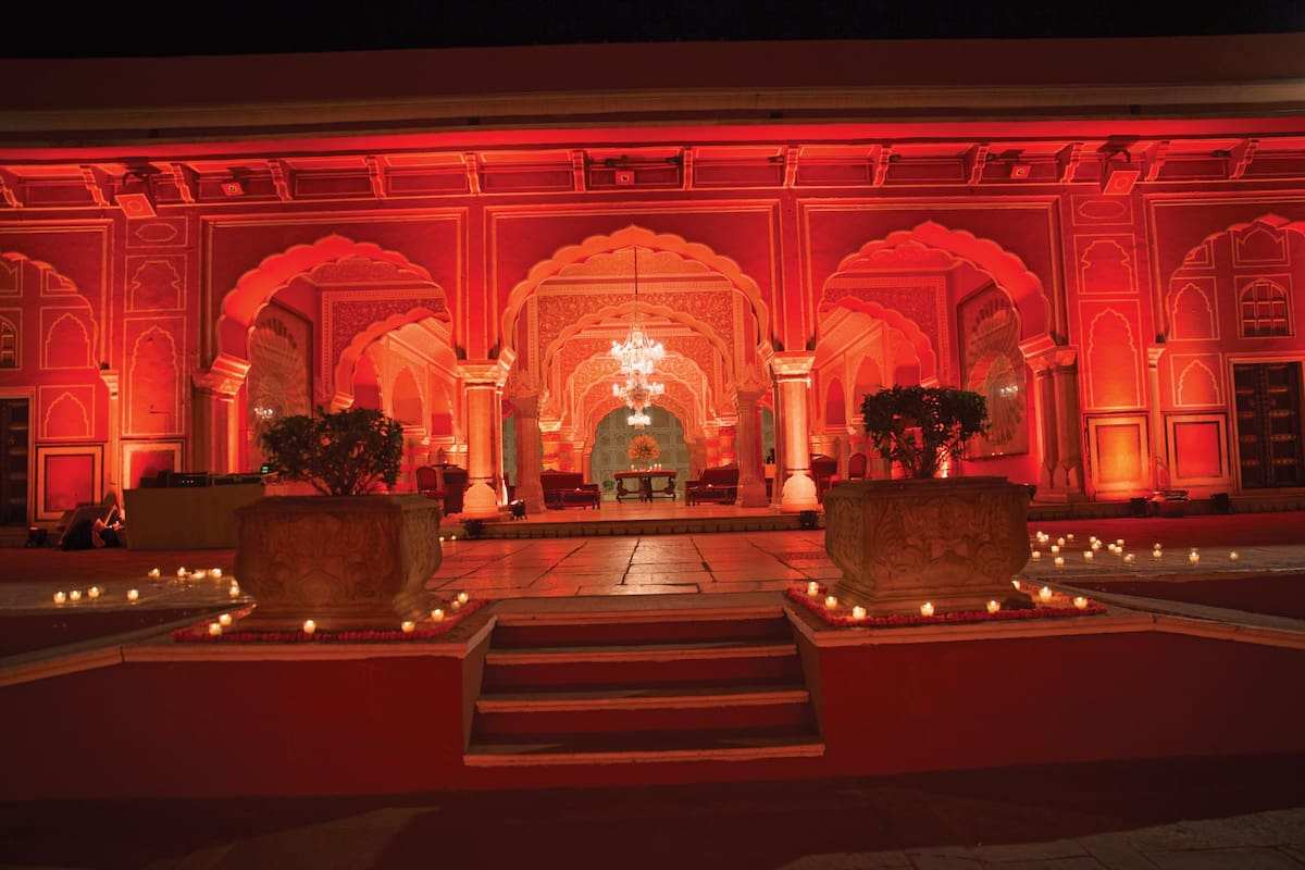 Entramos al Royal City Palace, en Jaipur, un ícono cultural de India construido en 1727