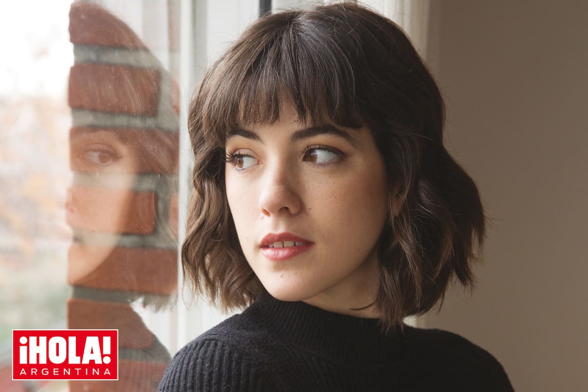 Entre grabaciones y funciones de teatro, la actriz recibe a ¡HOLA! Argentina en su departamento de San Isidro.