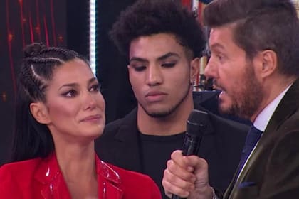 Entre lágrimas, Silvina Escudero anunció anoche en ShowMatch que la lesión que sufrió no le permitiría bailar el ritmo de "Grande éxitos"