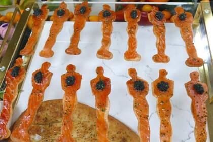 Entre las opciones de los Oscar se encuentran estatuillas hechas de Salmón ahumado con Caviar