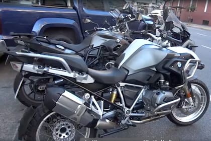 Entre los 45 vehículos secuestrados aparecen motos de alta gama