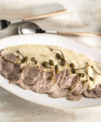Entre los defensores de la tradición, hay restaurantes que reivindican el vitel toné todo el año