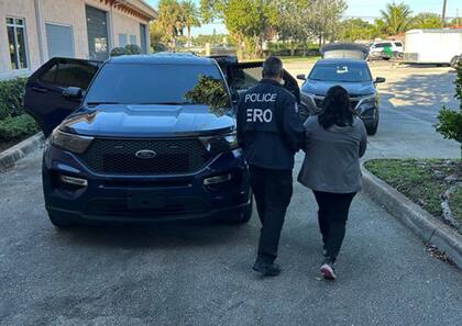 Entre los detenidos de la redada de Palm Beach se encuentra una mujer haitiana de 44 años con condenas previas