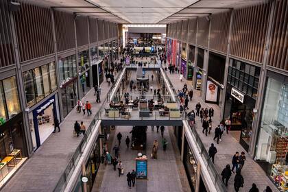 Entre los factores evaluados se consideró las opciones de comercios y restaurantes en las terminales
