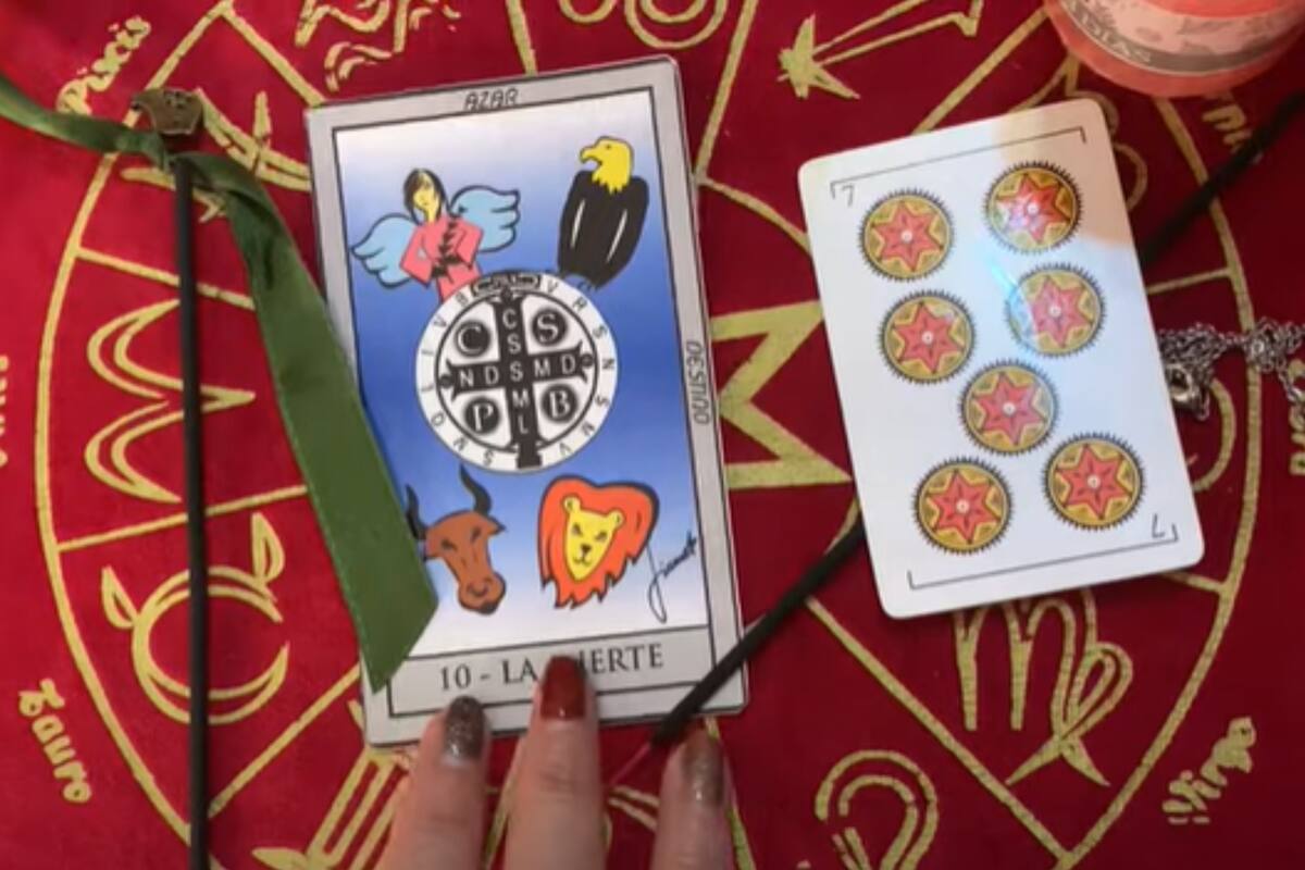 Entre los latinos, antiguas prácticas de brujería latinoamericanas y caribeñas están teniendo un apogeo