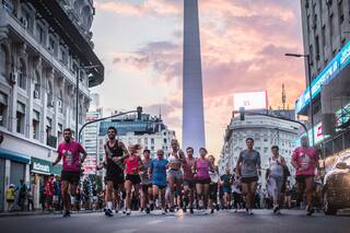 Más de 250 personas se juntaron en una corrida espontánea por la Ciudad
