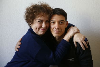 Entre los tres y los seis años, Osqui vivió en un hogar en Posadas con otros treinta chicos