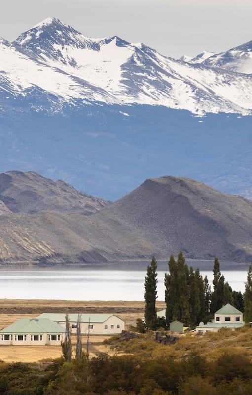 Entre montañas, el lodge asegura privacidad y muy buenos servicios.