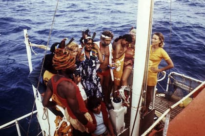 Entre otras cosas, la misma estrechez de la balsa hacía que tener relaciones sexuales fuera logísticamente difícil... aunque esas dificultades fueron superadas por varias parejas, pero nunca como los tabloides imaginaron