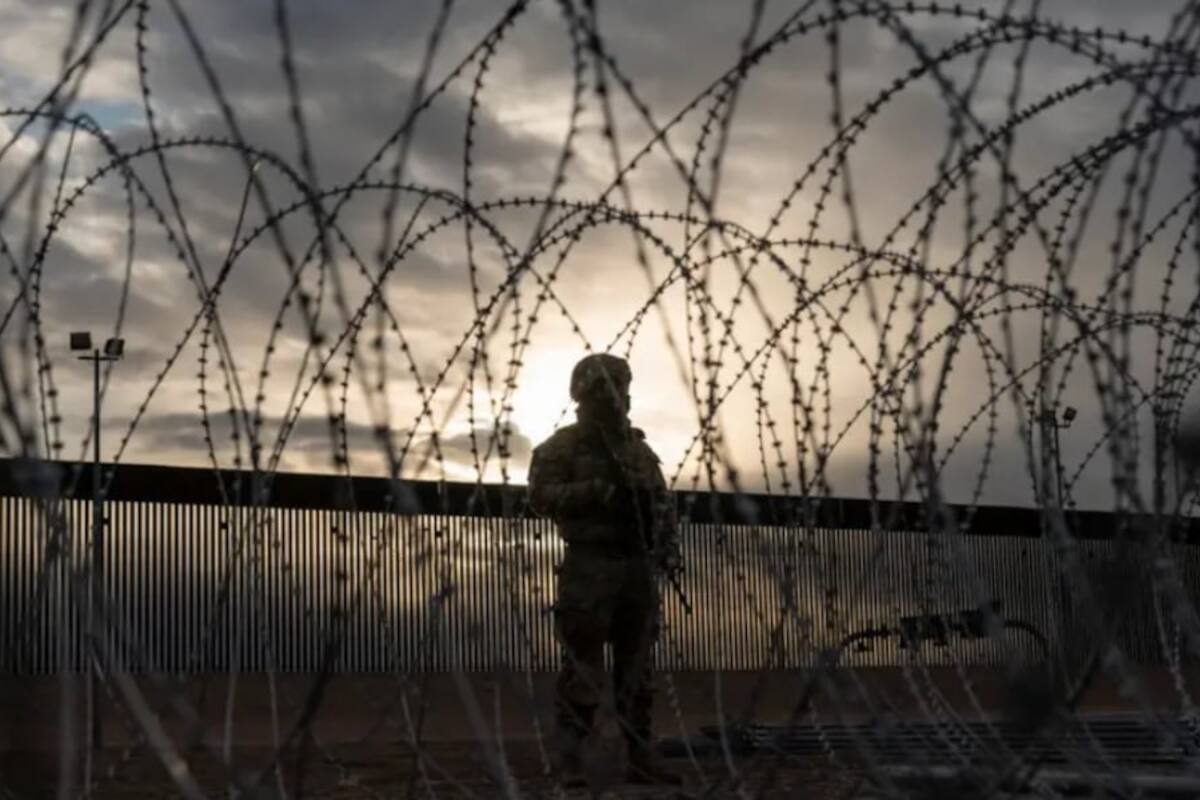 Entre otras implicancias, esta ley protege a los oficiales de demandas civiles, incluidas las reclamaciones por perfil racial