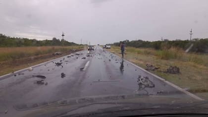 Entre Ríos: Tres hombres murieron en un impresionante choque entre un camión y un auto en la Ruta 12