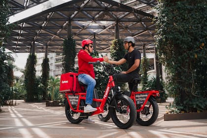 Entre sus beneficios, las bicicletas eléctricas destacan por ser más económicas de operar que autos o motos