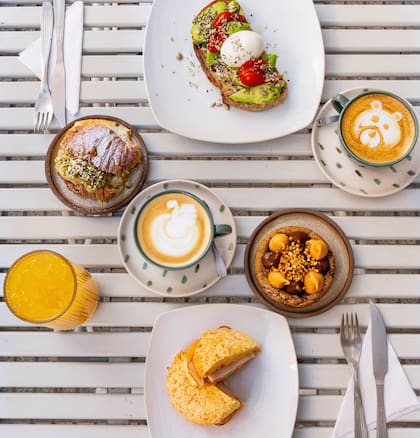 Entre sus productos se destacan las cookies rellenas y los croissants