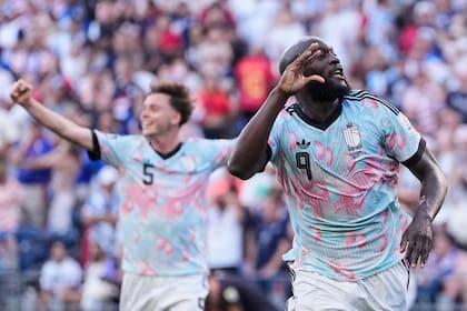 Entre varias de las imágenes que dejó el partido entre Estados Unidos y Bélgica, el festejo del gol que marcó el delantero Romelu Lukaku, para sellar la goleada a uno de los anfitriones del Mundial, se llevó todas las miradas.