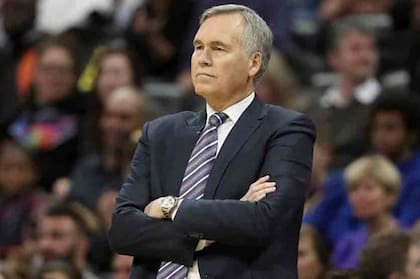 Entrenadores en peligro: la NBA no sabe cómo resolver el dilema de la edad en la competencia. Mike DAntoni.