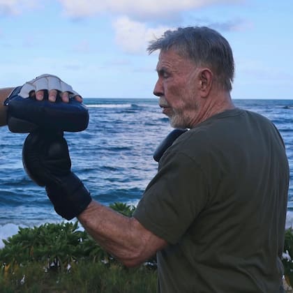 Entrenamiento constante: los secretos de su energía a los 85 años (Foto: Instagram @chucknorris)