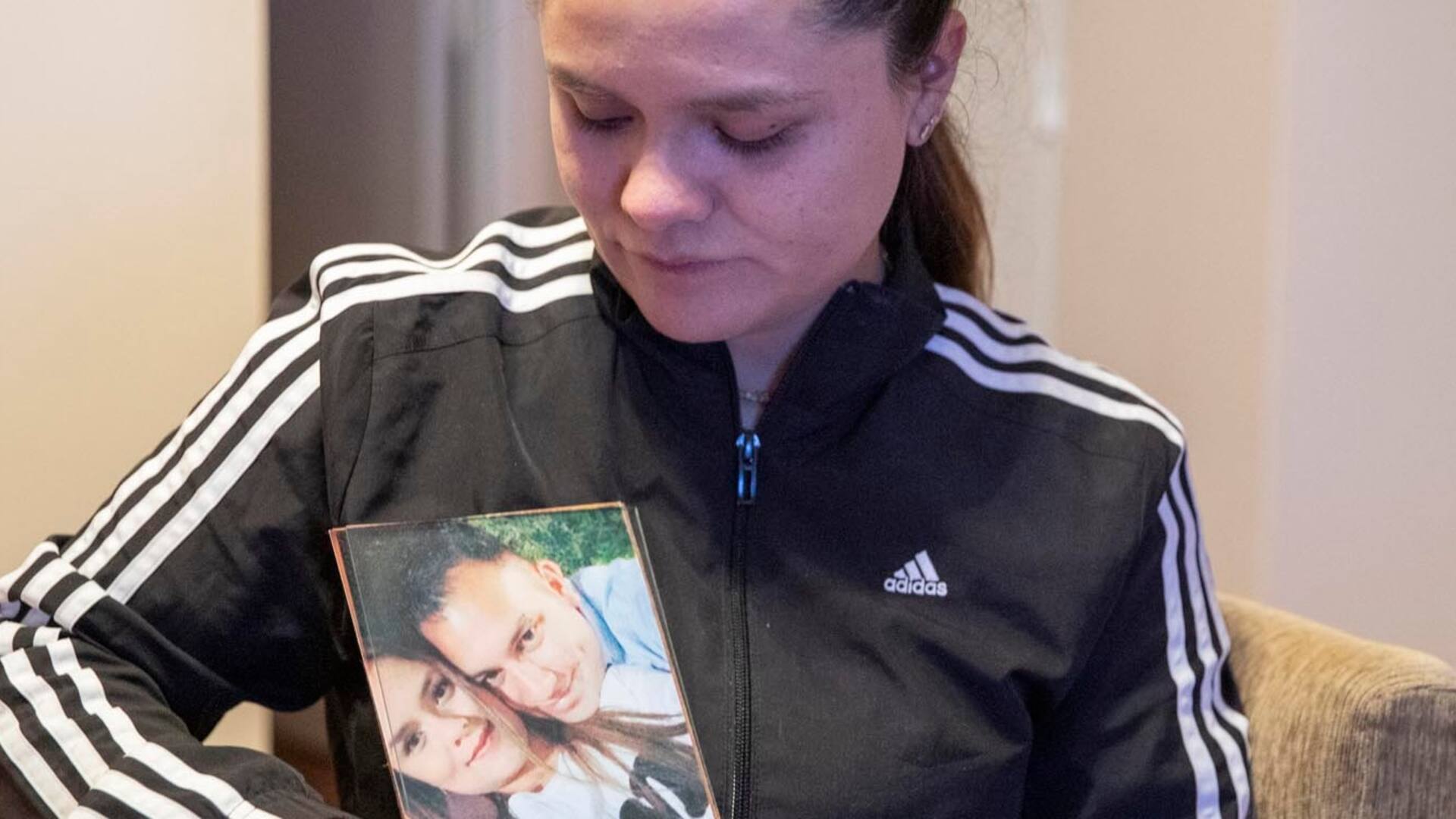 Entrevista a Carolina Zambrano, la viuda de Juan Pablo Roldán, el policía federal asesinado por una persona con problemas psiquiátricos en la esquina del Malba.