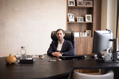 Entrevista a Juan Ignacio Abuchdid, fundador y presidente de Grupo IEB: "Los economistas son expertos en equivocarse, y seguramente puede ser que lo estén haciendo ahora también"