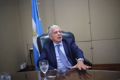 Entrevista al ministro de Justicia, Mariano Cúneo Libarona, junto a su mano derecha Diego Guerendiain. 