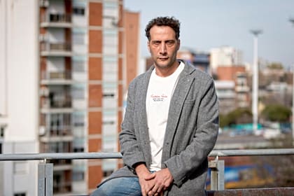 Entrevista con Luciano Cáceres en la previa del estreno de su película Adios Madrid