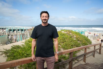 Martín Yeza se instaló en Pinamar, su refugio político, tras el receso en el Congreso