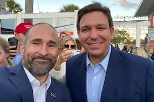 El plan de Collins, si gana el lugar de DeSantis, para eliminar la crisis de asequibilidad