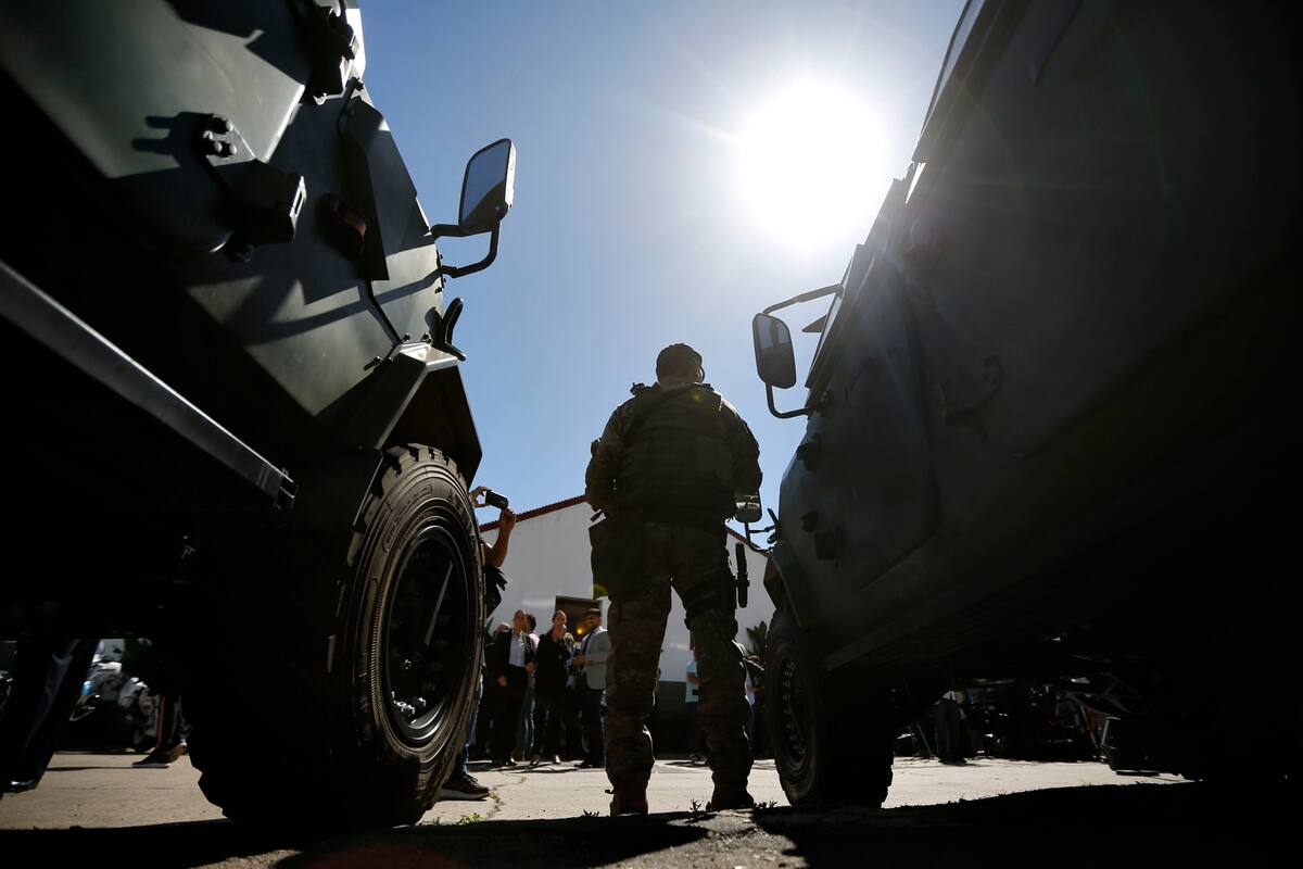 Envió recomendaciones y admitió posibles actos criminales; Londres bajó el grado de la alerta