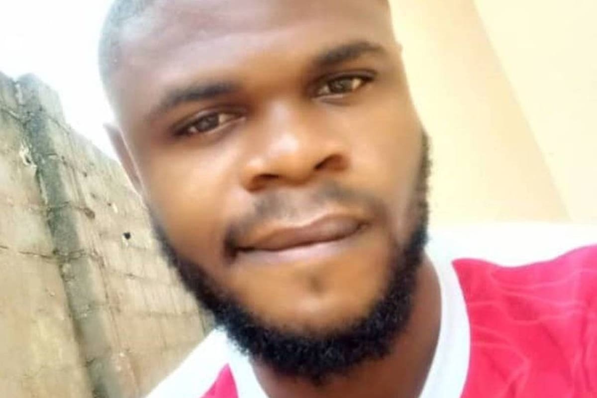 Enya Egbe se conmovió al notar que el cadáver que estaba a punto de diseccionar pertenecía a un amigo suyo