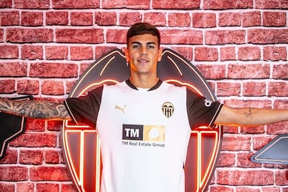 Enzo Barrenechea es la gran sorpresa de Lionel Scaloni en la convocatoria para los partidos frente a Paraguay y Perú, por eliminatorias