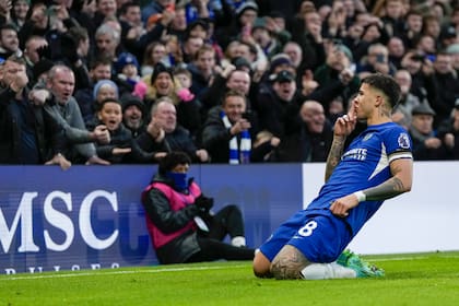 Enzo Fernández, el nuevo capitán del Chelsea, que quiere silenciar los murmullos por su elevada cotización.