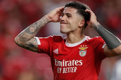 Enzo Fernández lleva 24 partidos oficiales en Benfica, todos como titular