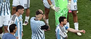 ¿Messi se enojó e ignoró a Enzo Fernández? El video que se ríe de la idea de conspiración