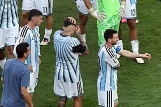 ¿Messi se enojó e ignoró a Enzo Fernández? El video que se ríe de la idea de conspiración