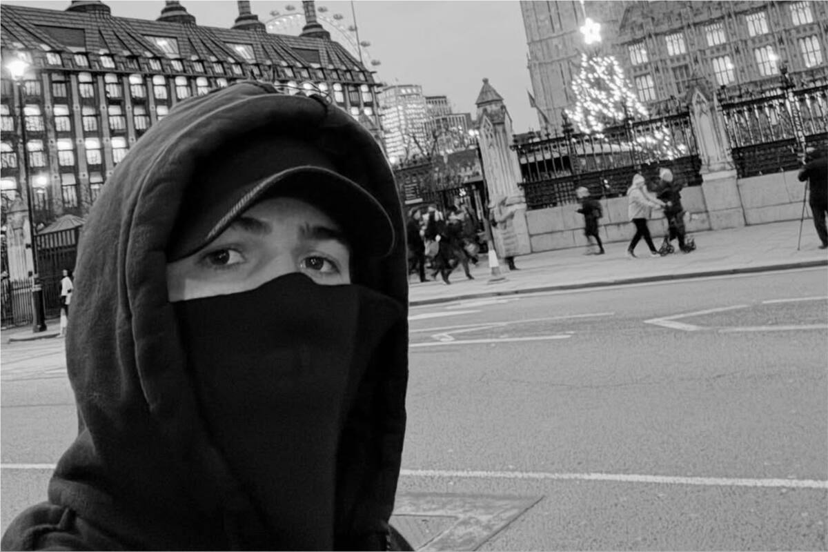 Enzo Fernández recorrió las calles de Londres con un particular outfit