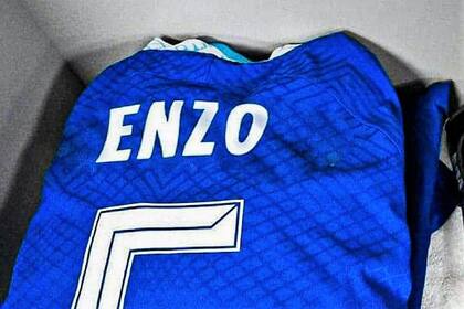 Enzo Fernández utilizará la N° 5 en Chelsea