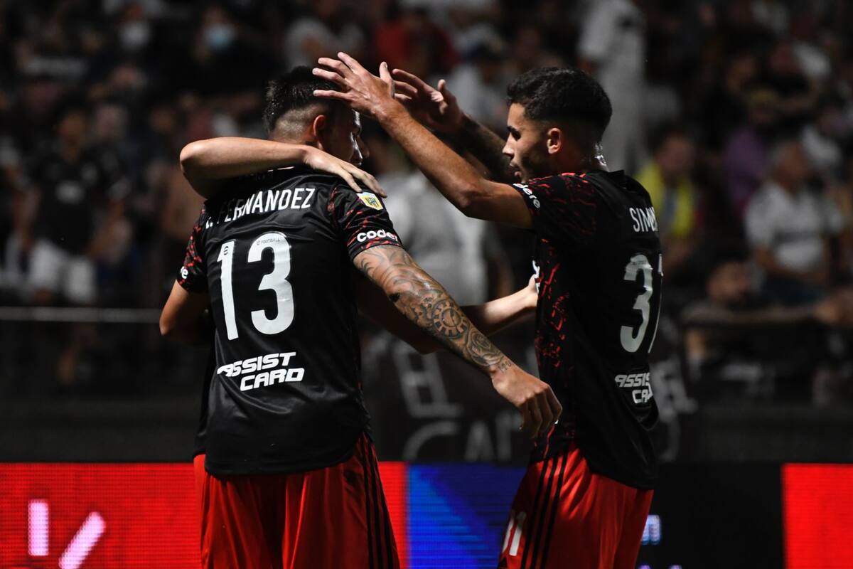 Enzo Fernández y Santiago Simón, dos símbolos del River de los mediocampistas que armó Gallardo en 2021