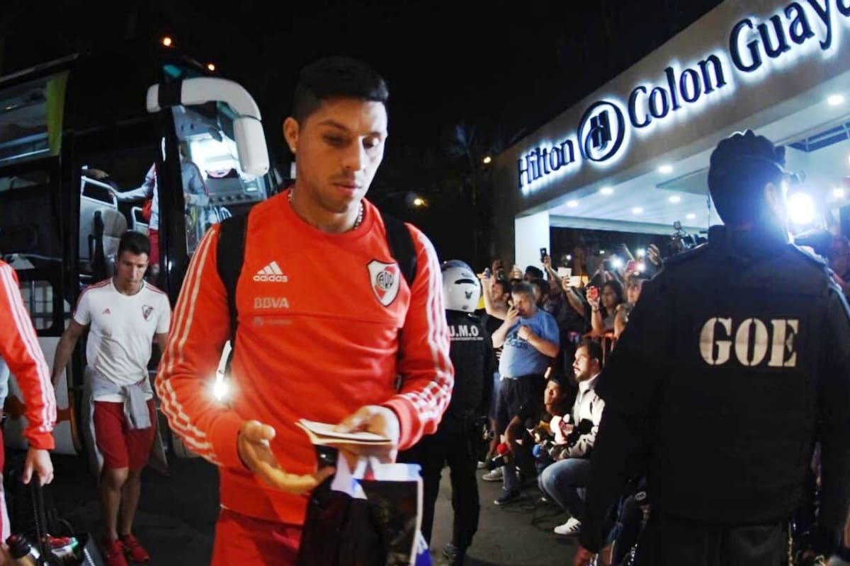 Enzo Pérez, en la llegada del plantel millonario a Guayaquil