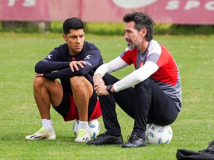 Enzo Pérez y Eduardo Domínguez, emblema y DT de Estudiantes, en la previa del duelo ante Boca