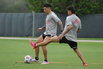 Enzo Pérez y Jorge Carrascal, en la pretemporada de River en Estados Unidos