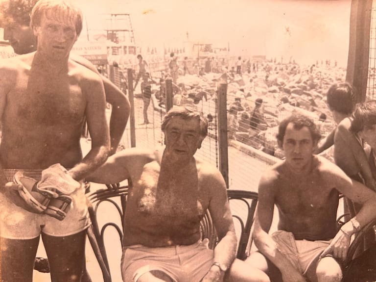 Enzo Trossero y Ricardo Bochini glorias de Independiente junto a Lolo