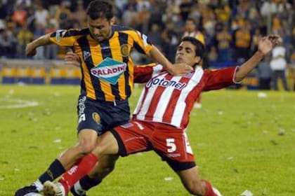 Equi González, en su regreso a Rosario Central: es un "canalla" reconocido que pide otro técnico para el club que lo vio nacer