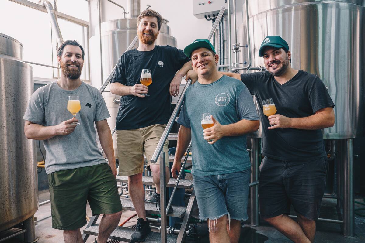 Equipo de cervecería Jabalina, ganadora de su primera medalla de bronce en la World Beer Cup 2023