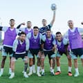 Messi recibió el afecto de todos: qué mensaje le dio cada compañero antes de la gran noche