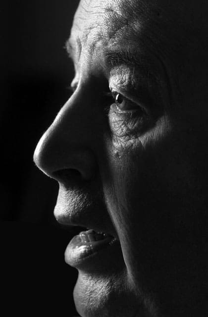Era hábil, ácido e irónico: hablaba desde sus ojos profundos