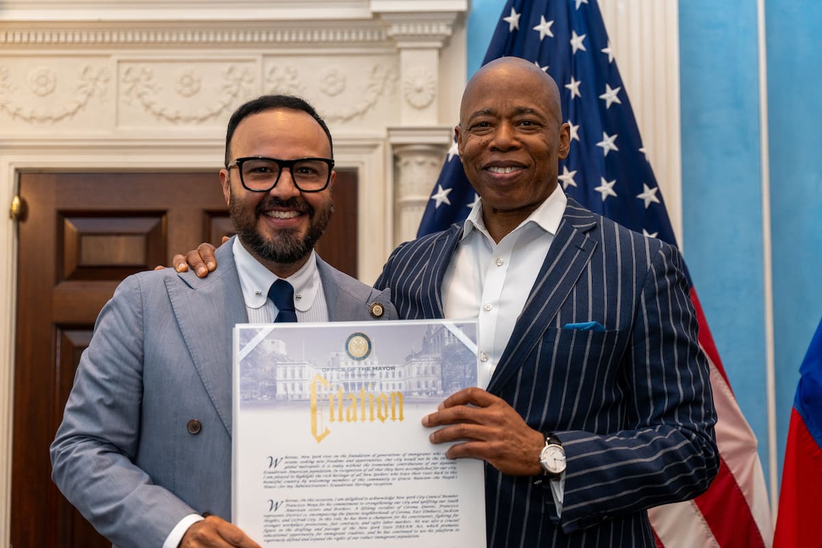 Eric Adams celebró el aporte de la comunidad ecuatoriana en un evento por la Herencia Ecuatoriana, con mensajes de unidad y reconocimiento histórico
