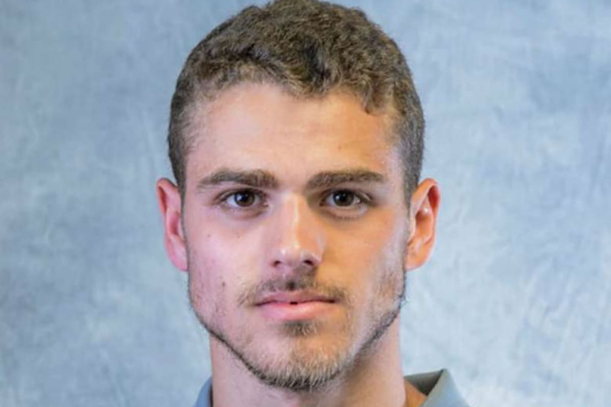 Eric Birigitti, de 21 años y futbolista de St. Thomas Aquinas College de Nueva York, falleció en una playa australiana tras ser devorado por tiburones.