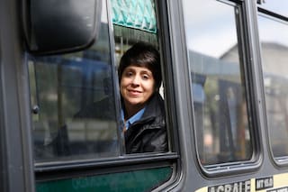 Las reciente llegada de choferes mujeres a los subtes y trenes, y los incentivos de las apps